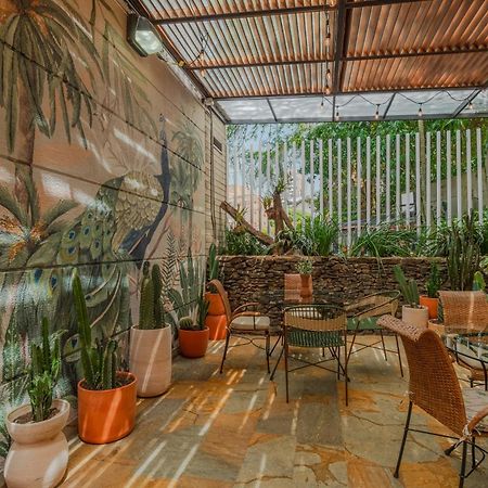 Apartamentos Poblado Alejandria By Housy Host Медельин Экстерьер фото