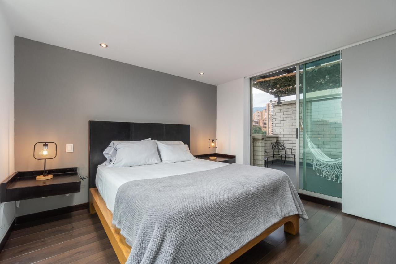 Apartamentos Poblado Alejandria By Housy Host Медельин Экстерьер фото