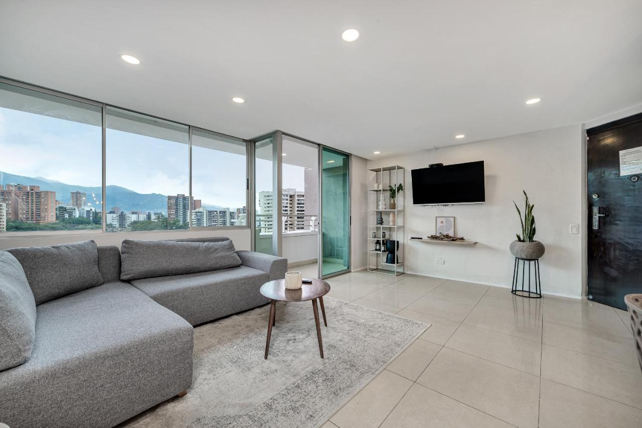Apartamentos Poblado Alejandria By Housy Host Медельин Экстерьер фото