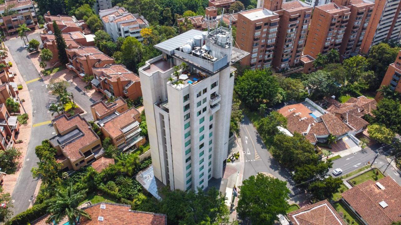 Apartamentos Poblado Alejandria By Housy Host Медельин Экстерьер фото