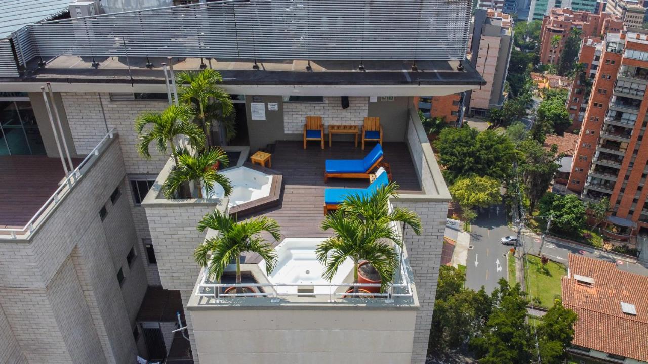 Apartamentos Poblado Alejandria By Housy Host Медельин Экстерьер фото